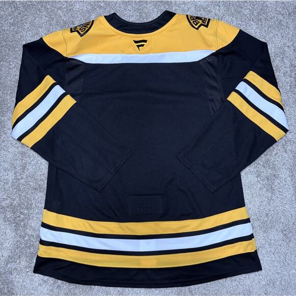 Boston Bruins Premium Black Jersey w/Fighting Strap 52 Reg Fanatics Authentic - Picture 2 of 6